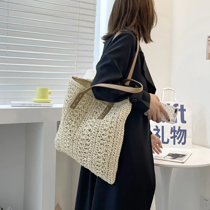 Women Handbags Summer Beach Bag Rattan Woven Handmade Straw Large Capacity Bohemia Vocation Totes Underarm Women Shoulder Bag