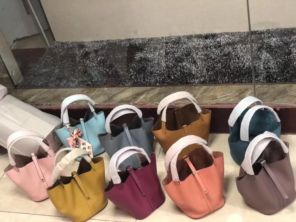 

free shipping 2020 the new style touching-feeling genuine cow leather women handbag one shoulder bag crossbody bag 13 color 18cm