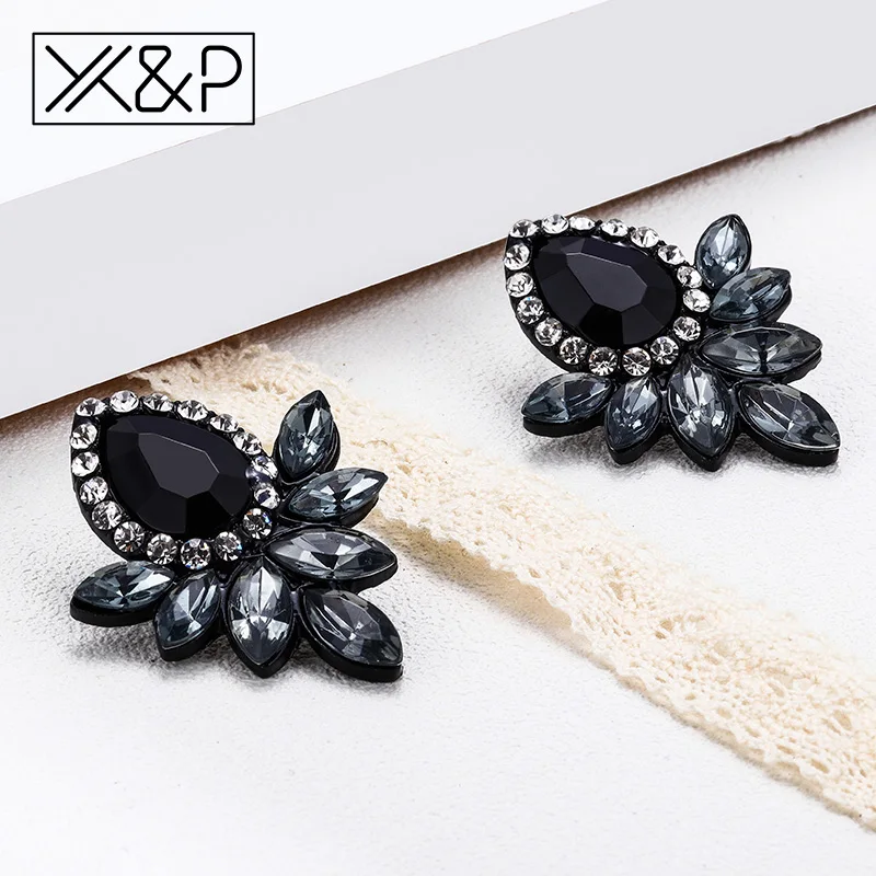 X &amp P Мода Роскошные Стразы Стекло серьги-гвоздики в виде цветка для Для женщин и