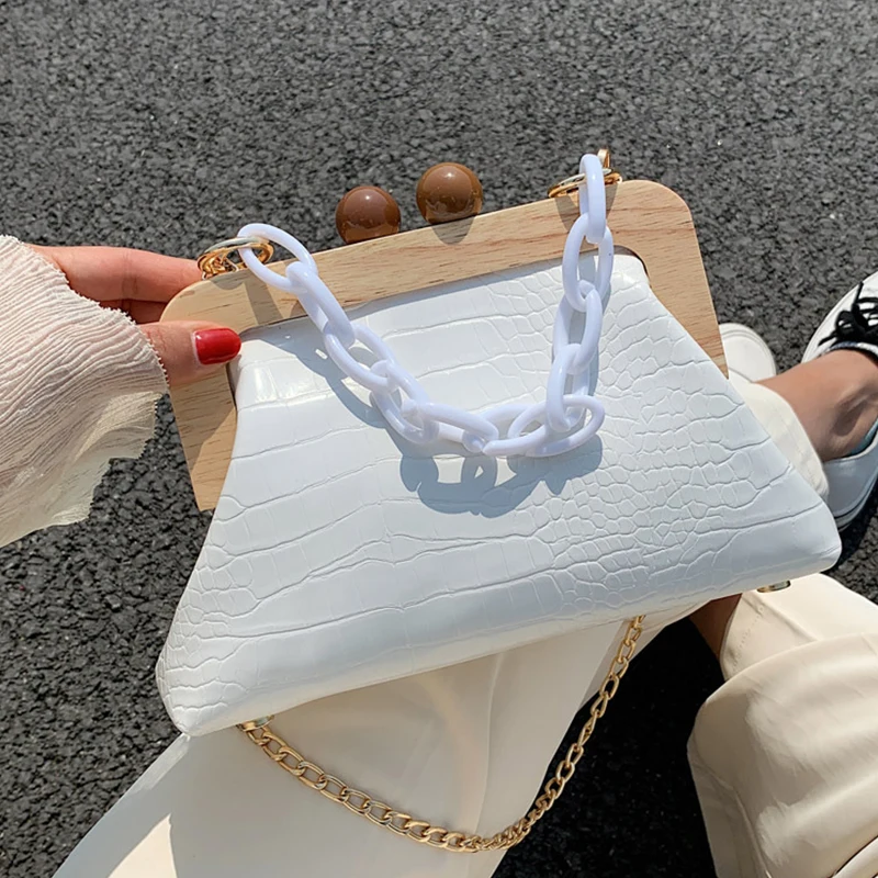 

Fashion Crocodile Pattern Shell Clip Bag Women Shoulder Bags Designer Acrylic Chains Alligator Handbags Crossbody Bag Clutches