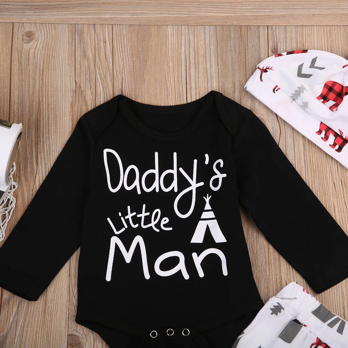 Черный комбинезон с длинными рукавами и надписью Daddy's Little Man для новорожденных