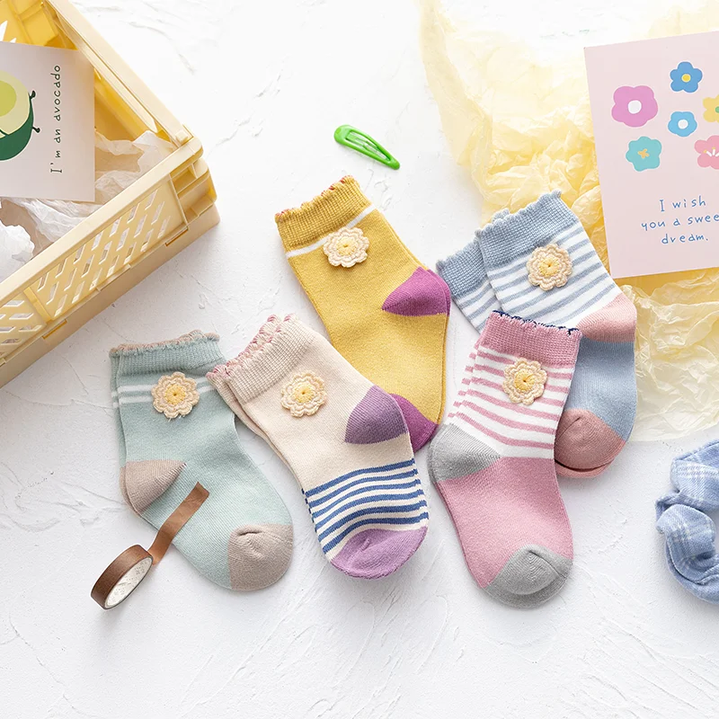 

5Pcs/Lot Children's Kawaii cute Flowers sock with print Children's socks for 10 years old girls Autumn And Winter Free shipping