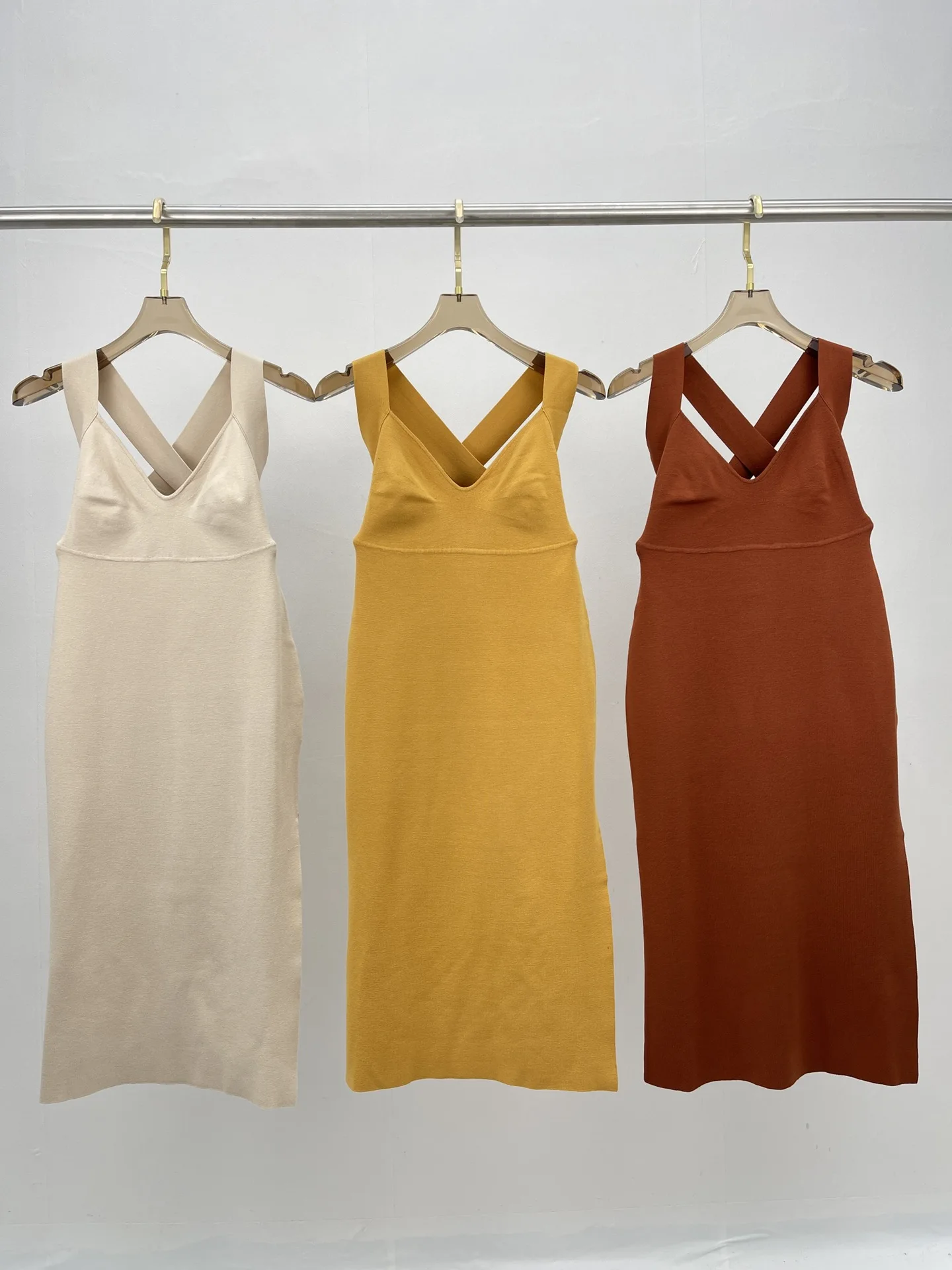 

2021 new women fashion sleeveless V-neck knitted dress 0626