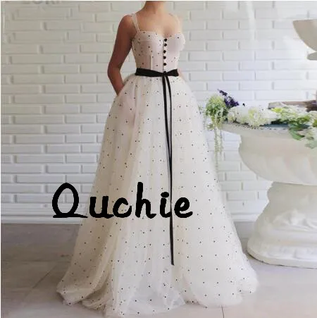 

Ivory Evening Dresses Spaghetti Straps Simple Lace Special Occasion robe soiree Islamic Dubai Kaftan Saudi Arabic Prom Gown