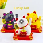 Китайская развевающаяся кошка на удачу, развевающаяся золотом ручная кошка, домашний декор, развевающаяся на скульптура кошки, декоративная статуэтка, машина украшение, статуэтки