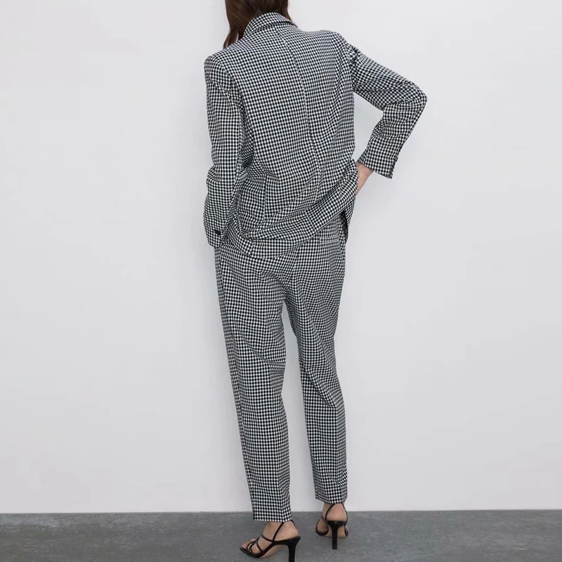 Женский офисный костюм из блейзера и брюк повседневный клетчатый двух предметов