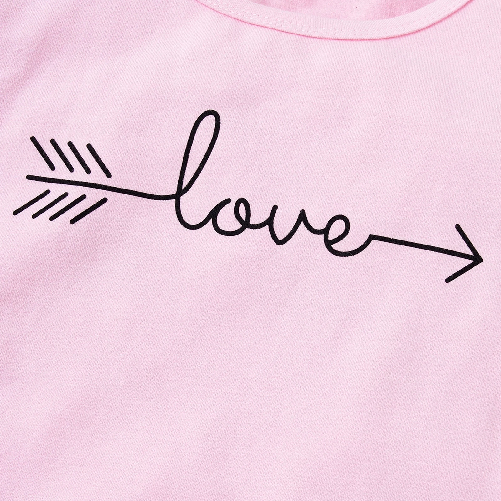 

2021 New Kids Baby Girls 2-piece Outfit Set Short Sleeve Letter Print Tops+Heart Print Shorts Set