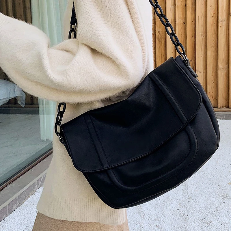 Женский офисный портфель на акриловой цепочке вместительная сумка из