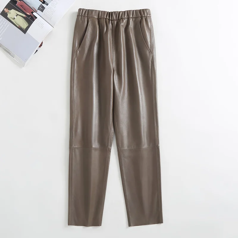 Рисунок 4 - Оригинальные кожаные штаны женский