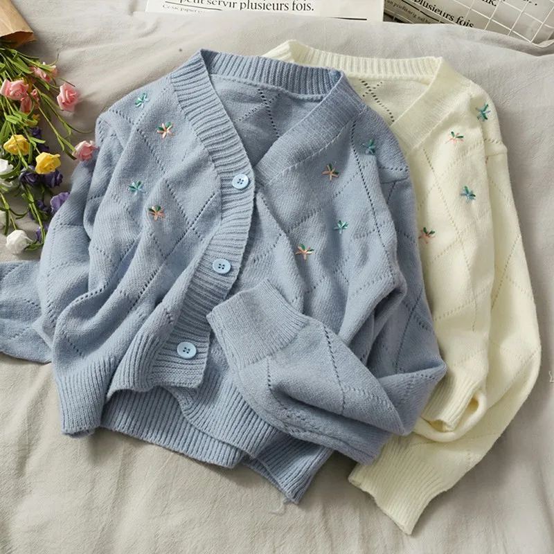 Женский трикотажный свитер с цветочной вышивкой свободный белый кардиган