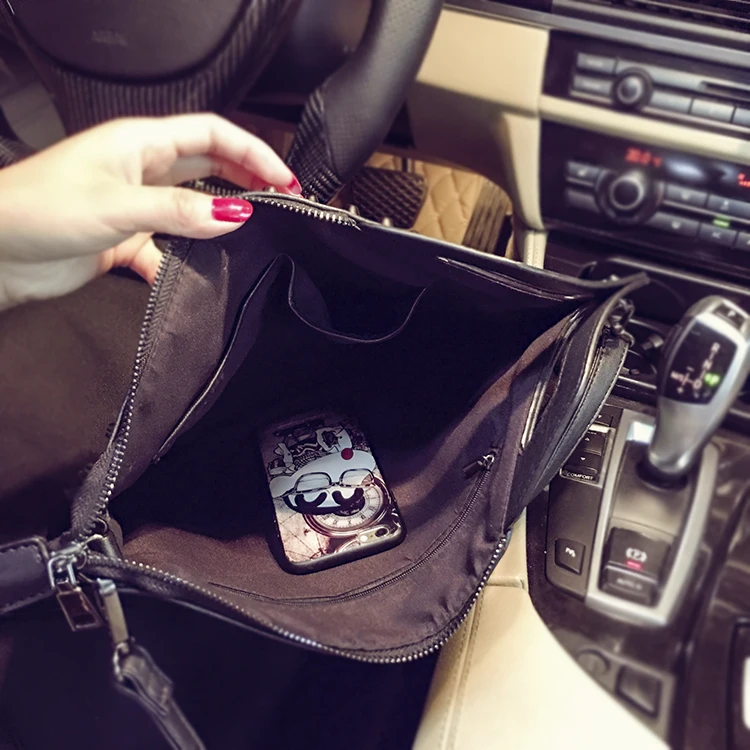 Men Rivets Handbag Male Skull Clutch street fashion leisure shoulder bag  luxury leather bag for men Free Shipping