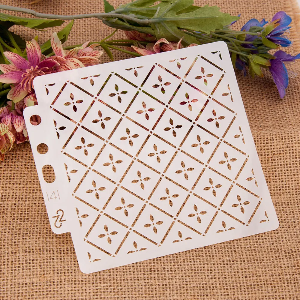 

14.1cmx13cm Reusable Plastic Painting Templates Stencils Mold for Fabric, Scrapbook, Painting DIY Art(Four-leaf Clover) S141