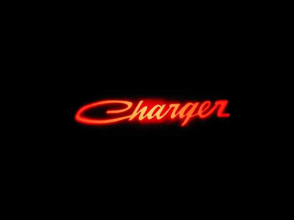 B14 YY High Clear без выцветания для Dodge charger Avenger Magnum SRT R/T светодиодный автомобиль Добро пожаловать лампа освещения салона автомобиля дверь логотип Лазерная лампа 2006 - Испускаемый цвет: B14