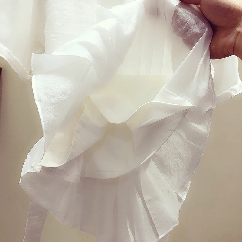 Футболка женская сетчатая составного кроя с коротким рукавом и асимметричным