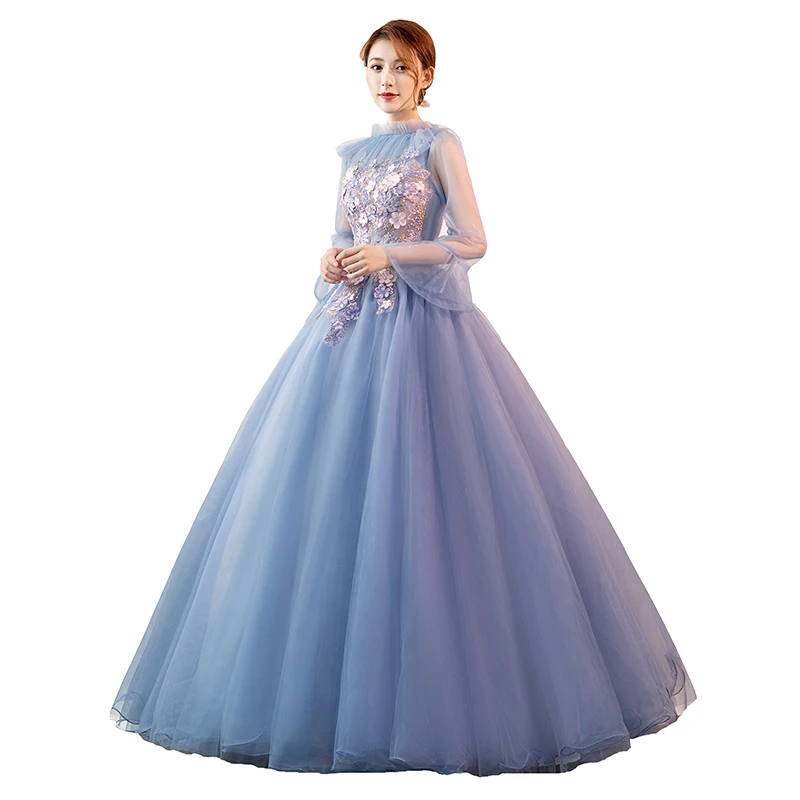 Бальное платье с длинными рукавами и оборками королевы викторианской эпохи