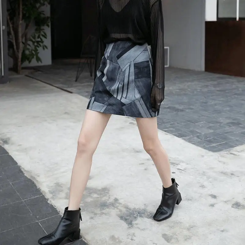 

Fashion Woman Skirts Harajuku Retro Irregular Anti-Fade Printed High Waisted Skirt Female A-Line Thin Hip Skirt Womens 2021