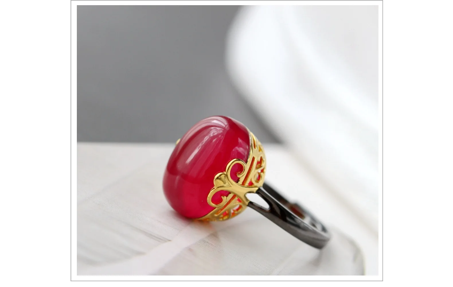 Стандартное винтажное открытое серебряное кольцо с натуральным красным