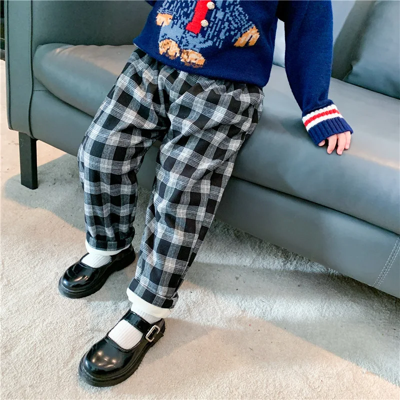 

Autumn and winter 2020 new middle and small children's figure girls' thickened and versatile fashionable Plaid casual wear 13-45