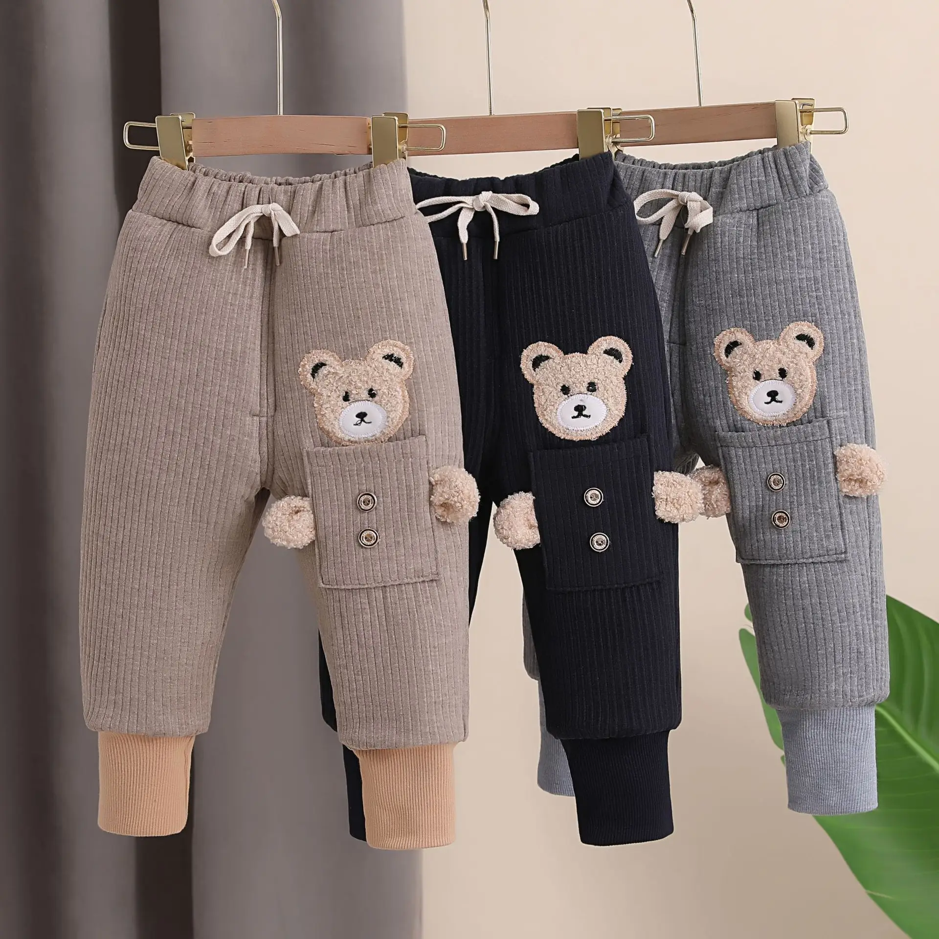 

Child Corduroy Pants 0-4 Years Old Kid's Thick Pants Cashmere Big Children's Autumn and Winter Clothes Child Overalls
