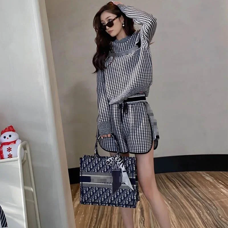 

Женский костюм 2021 Ранняя осень Новый Повседневный удобный и элегантный женский вязаный костюм в гонконгском стиле