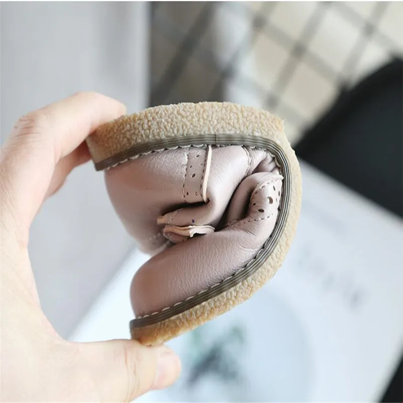 Демисезонные кожаные туфли для девочек школьная обувь принцессы Нескользящие