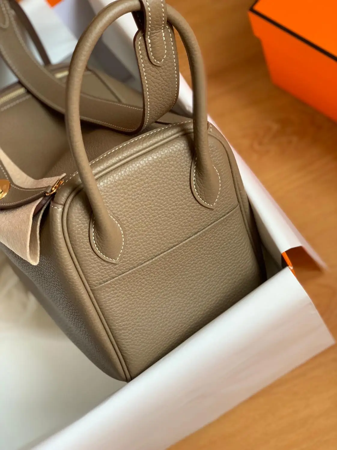 

2020 New Fashion Women's Handbags All Colors And Sizes Can Be Customized Luxury Shoulder Bag