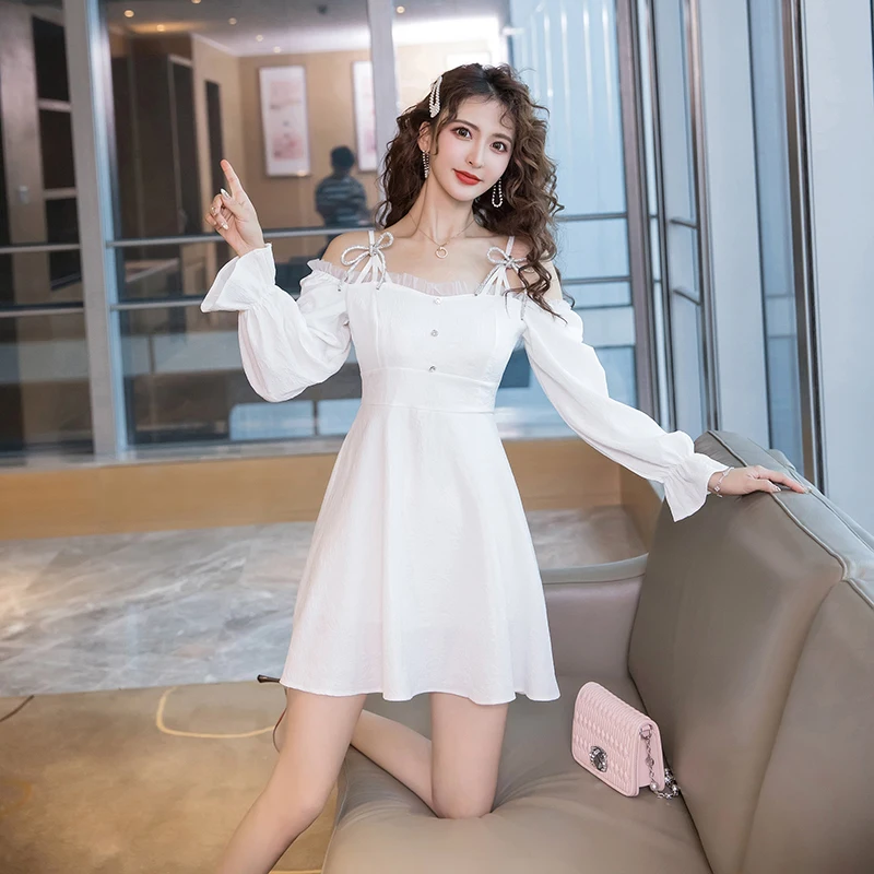 

COIGARSAM Women one-piece dress korean New Spring Dresses Black White 9135
