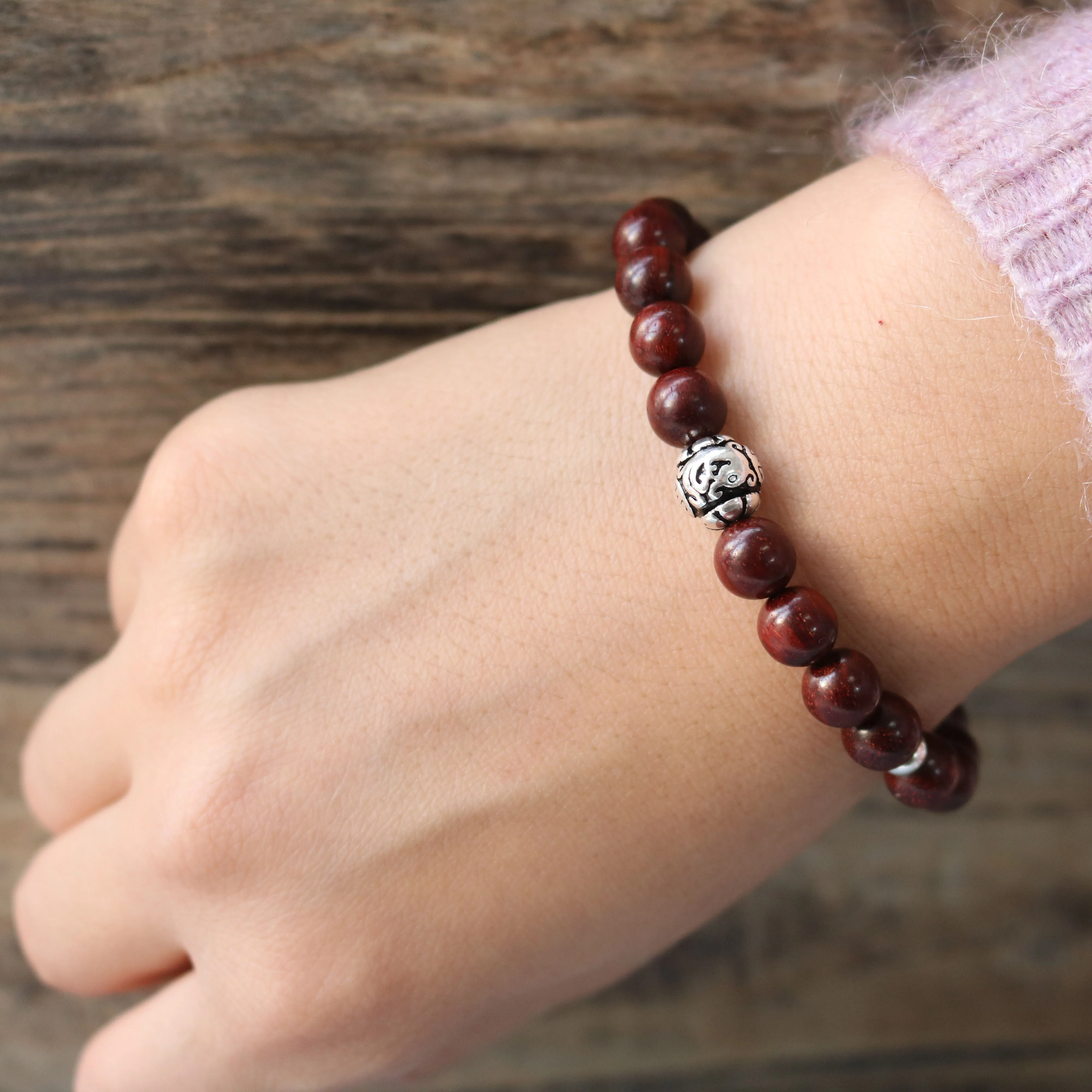 Красные сандалии деревянные двойные бусины тянущиеся браслеты пара массивные