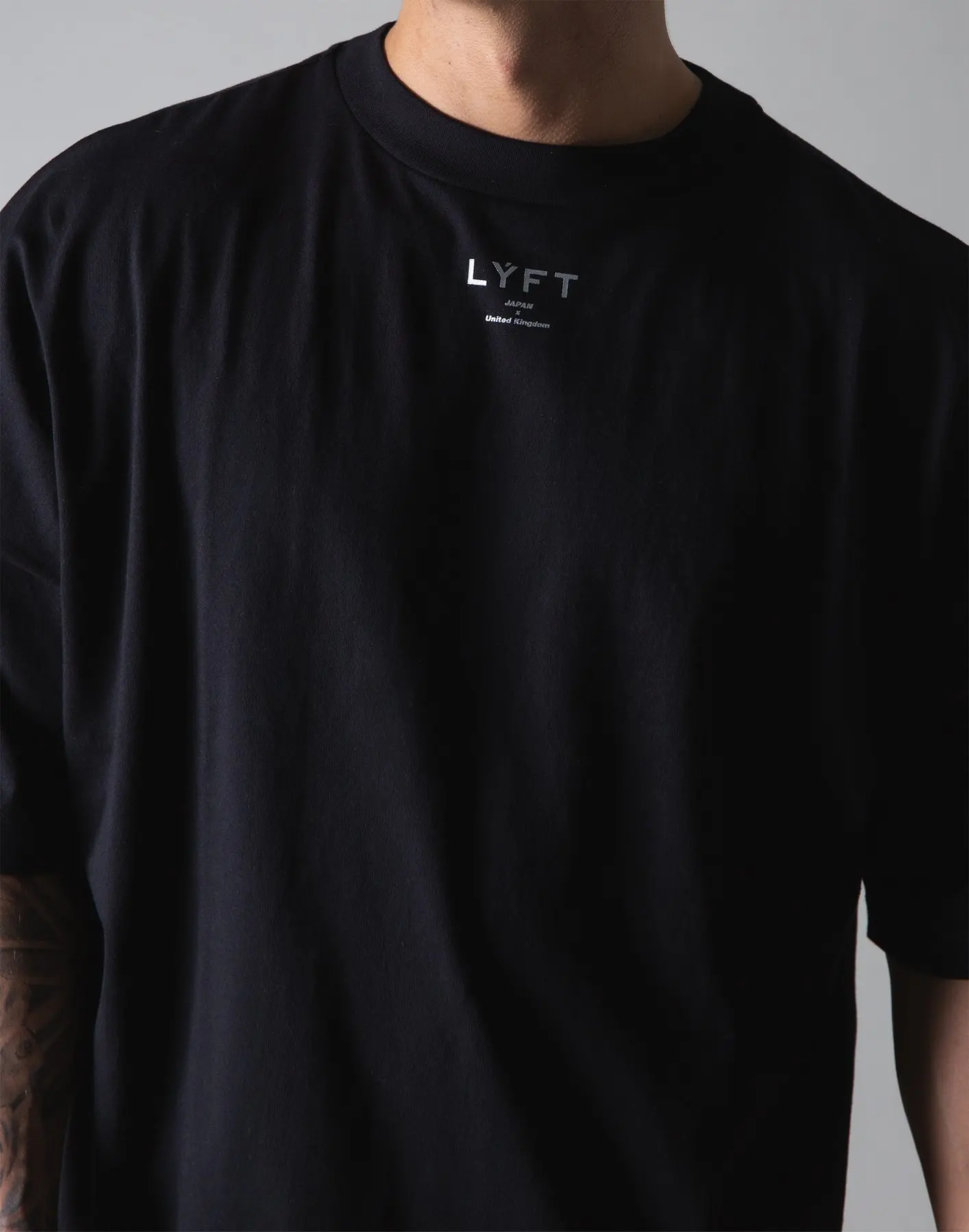 

Muscle Fitness Summer Sports and Leisure T-shirt Men's Loose Top Basketball Korean Version of The Large Size Short-sleeved Men
