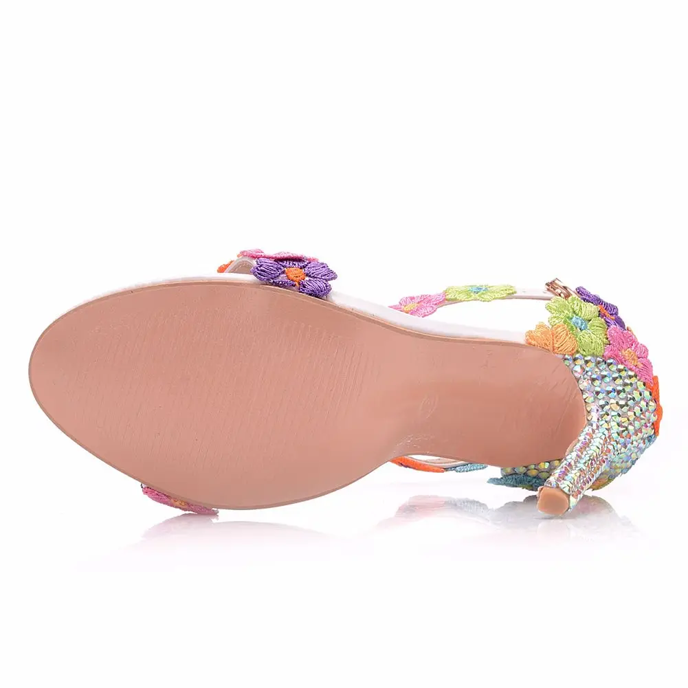 Женские свадебные босоножки на платформе украшенные кристаллами женские