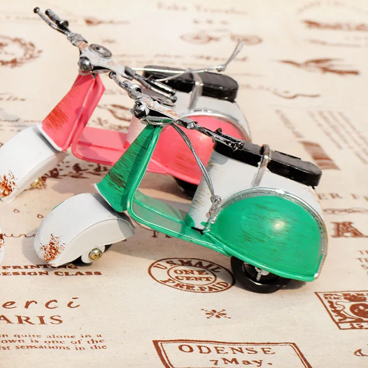 

4Pcs Sets Retro Distressed Iron Car Model Mini Motorcycle Desktop Ornaments Creative Vintage Home Furnishings Home Decoration