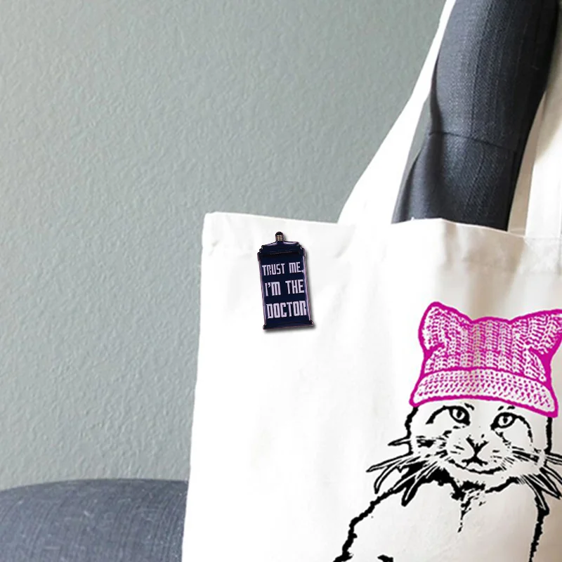 Брошь Dr Who Tardis Trust Me I'm The бейдж доктора эмалированные булавки для сериала доктор