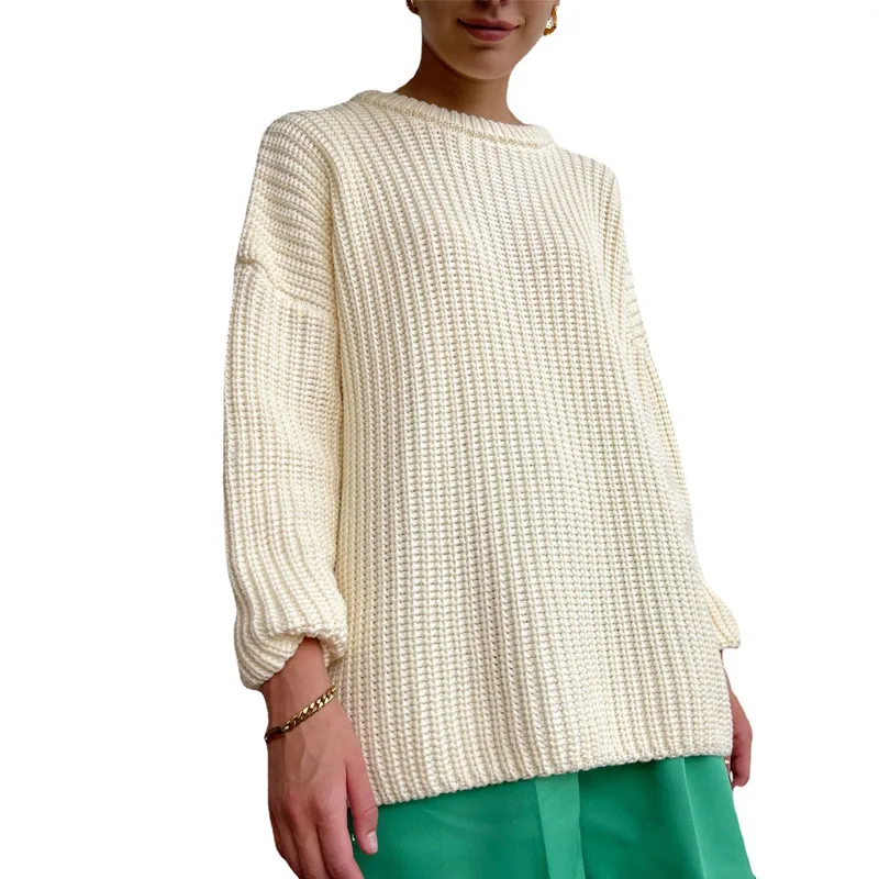 

Женский свободный свитер ярких цветов с круглым вырезом