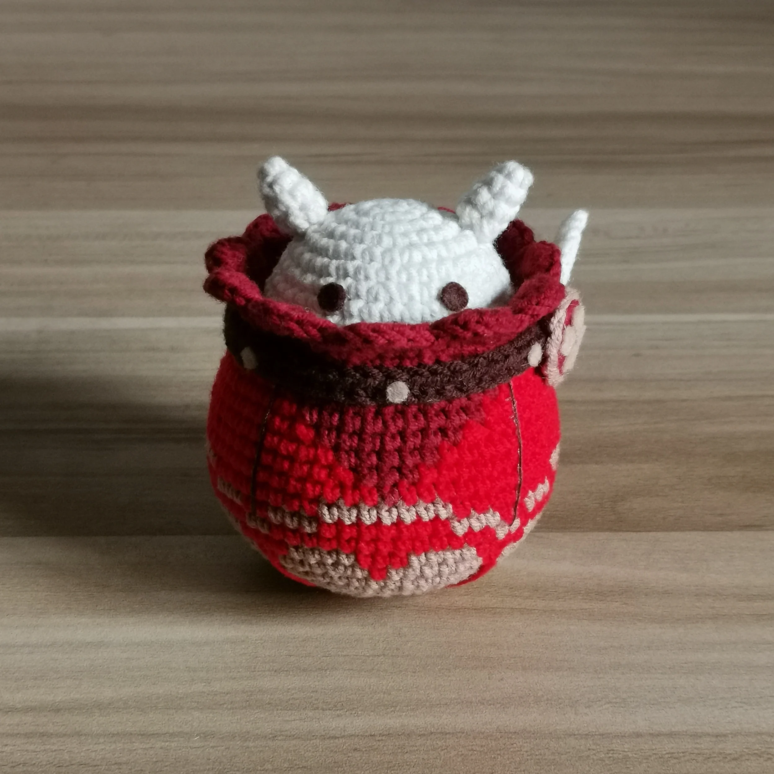 Handmade Game Genshin Impact Klee Bomb Crochet Plush Doll Charm Pendant Anime Plushie Mini-bomb Ornament Cosplay Prop Collection