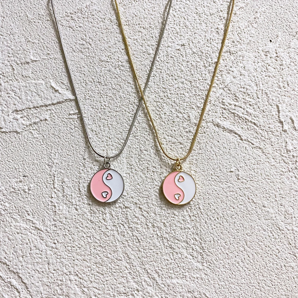 

New Vintage Round Gossip Tai Chi Necklace Simple Pink Yin Yang Gossip Necklaces For Women Girls Fashion Jewelry