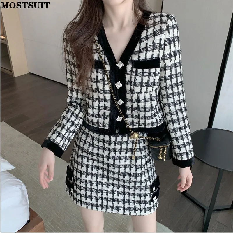 

Vintage Elegant Plaid Knitted Two Piece Skirt Sets Women V-neck Cardigan & Mini Skirt Outfits Fashion Chic Ladies Skirt Sets