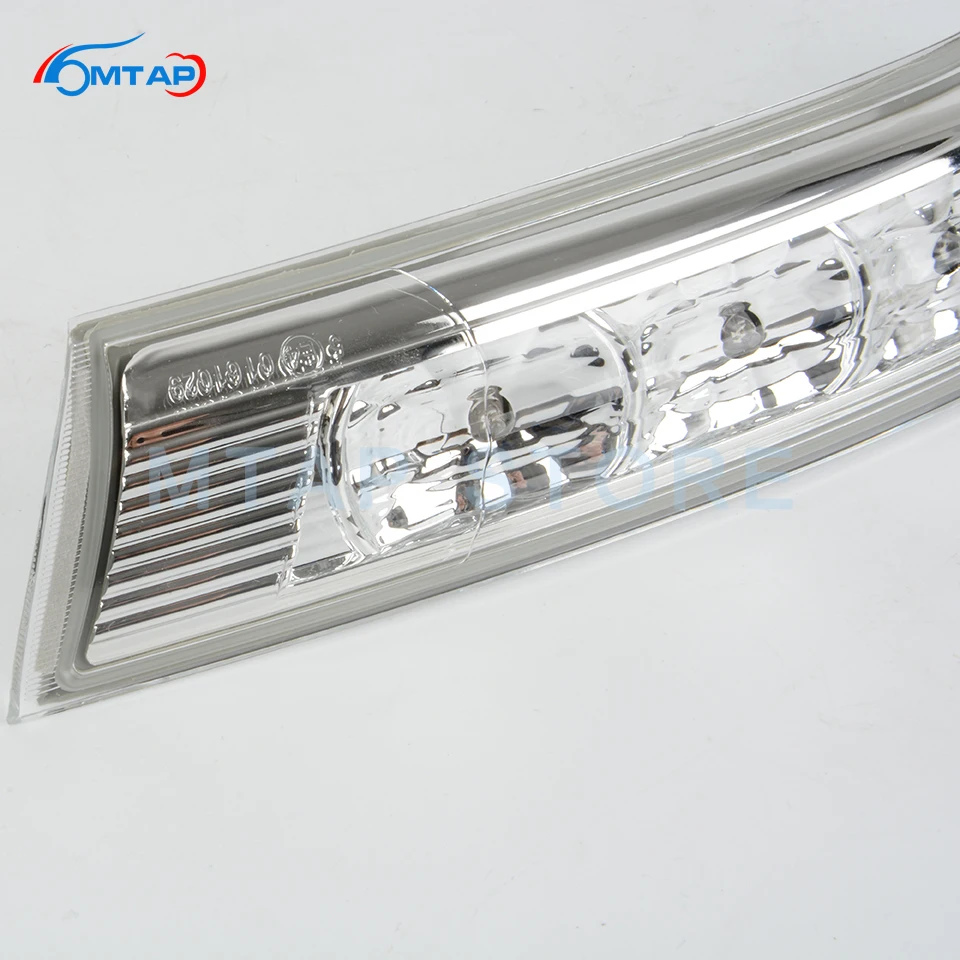 Указатель поворота для зеркала заднего вида Hyundai Santa Fe 2010-2012 Veracruze IX55 2007-2012 |