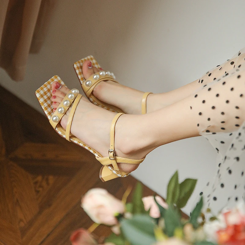 

Lightweight Women Sandals Summer Fashion Concise Party Casual Pumps High Quality Genuine Leather Thick Heels Pearl Shoes Woman