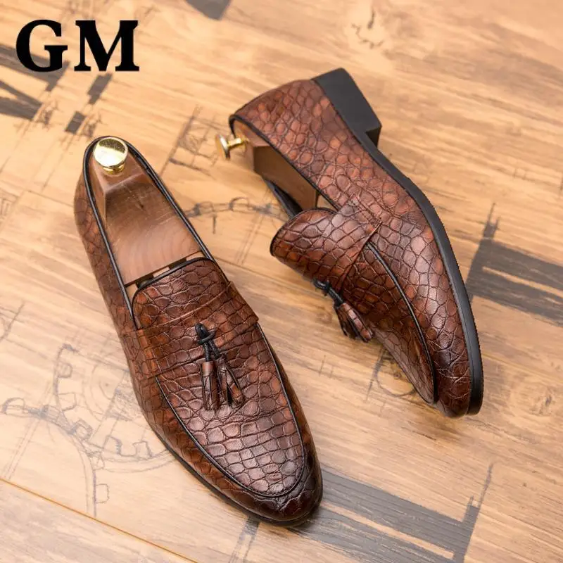 

Men Loafers 2020 Autumn PU Leather Shoes Tassel Braided Pattern Dress Shoes Men Business Formal Shoes Slip On Male Flat Loafers