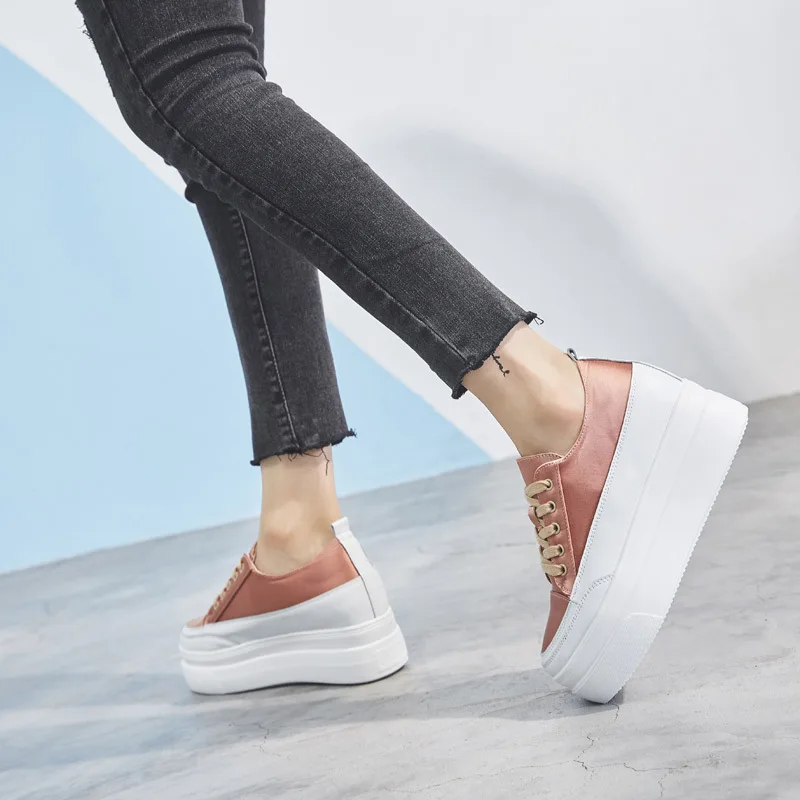 Женские кроссовки на толстой подошве Белые Повседневные Дышащие Мягкие