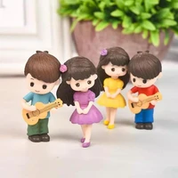 2pcsset creative miniature ornaments boy girl guitar sweety lovers couple figurines craft fairy resin dolls accessories