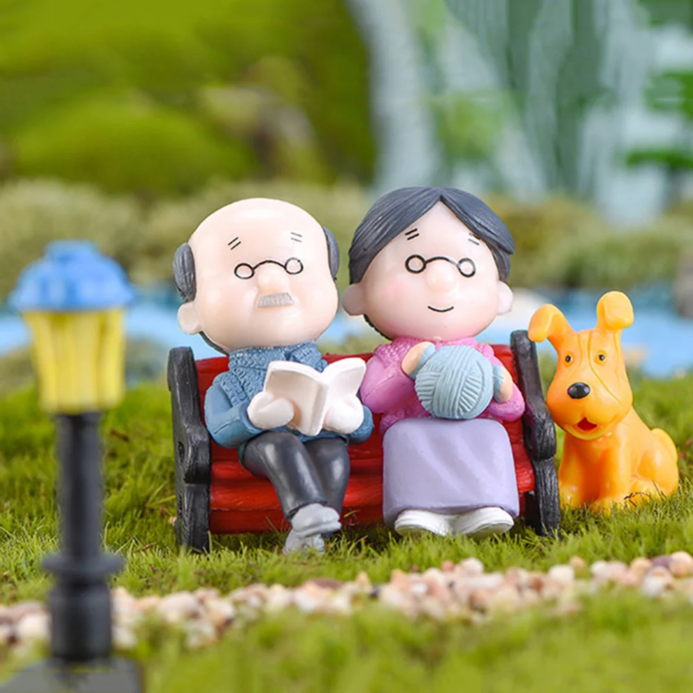 

Creative Mini Couple Figures Grandma Grandpa Sweety Lovers Couple Ornament For Fairy Garden Figurines Miniature Home Decoration