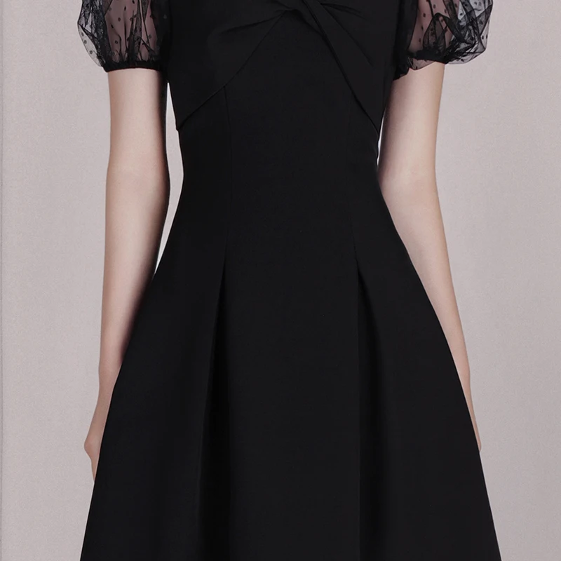 Женское Сетчатое платье с пышными короткими рукавами Max Spri облегающее