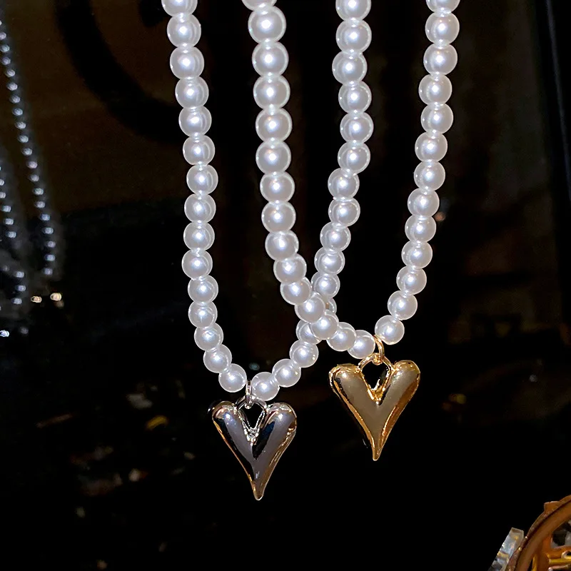 

New Baroque Pearl Pendant Necklace Geometric Necklace for Women Creative Heart Pendant Necklaces Fashion Jewelry Accessories