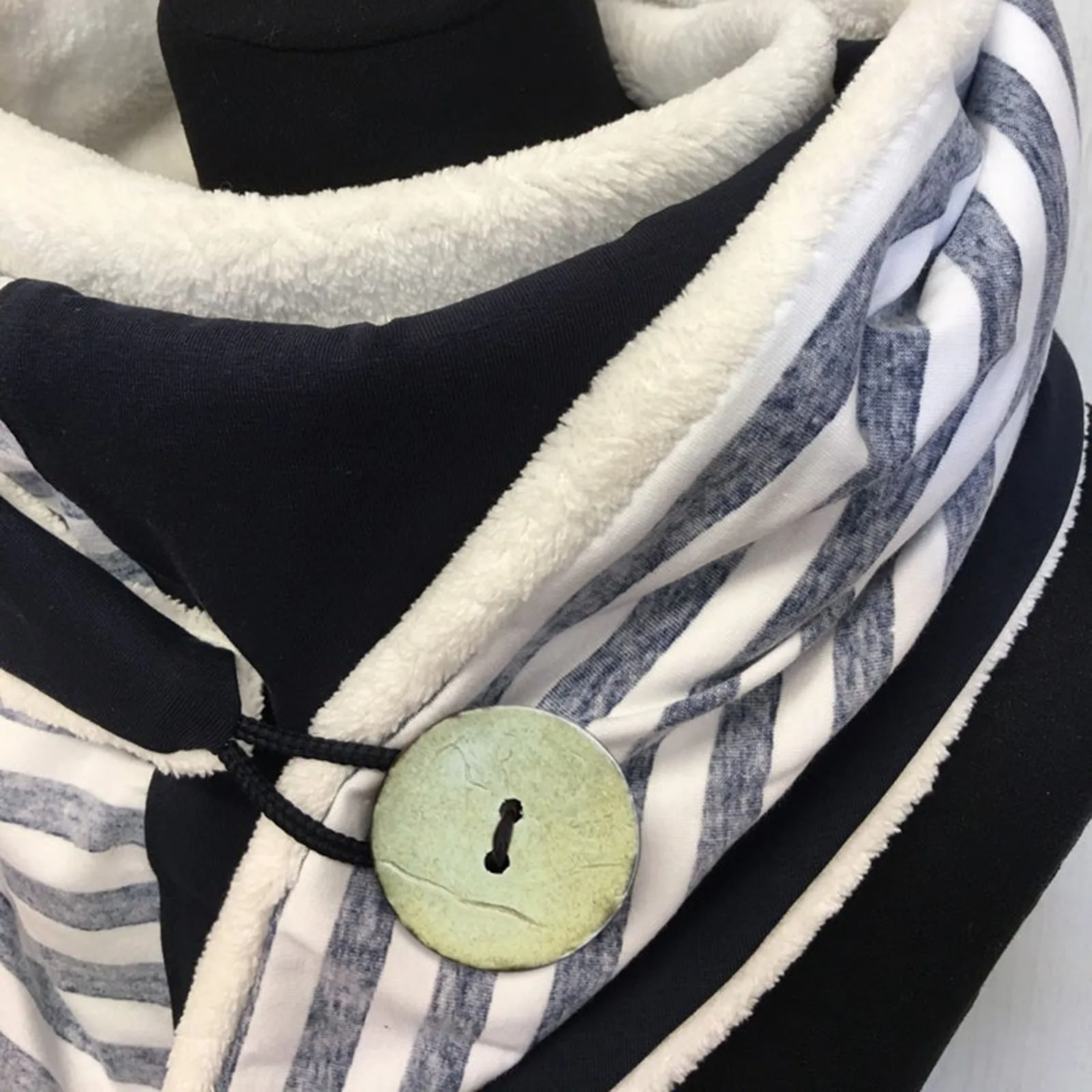 

Scarves For Women Fashion Vintage Winter Warm Scarf Shawl Button Soft Wrap Neck Warmer Foulard Femme Retro Multi-Purpose Scarves