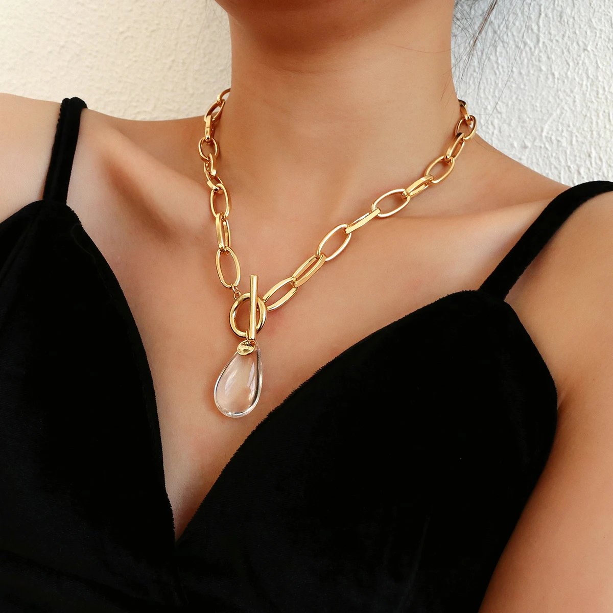 

Flashbuy New Trendy Transparent Crystal Water Drop Pendant Necklace for Women Boho Gold Color Metal Chain Necklace Party Jewelry