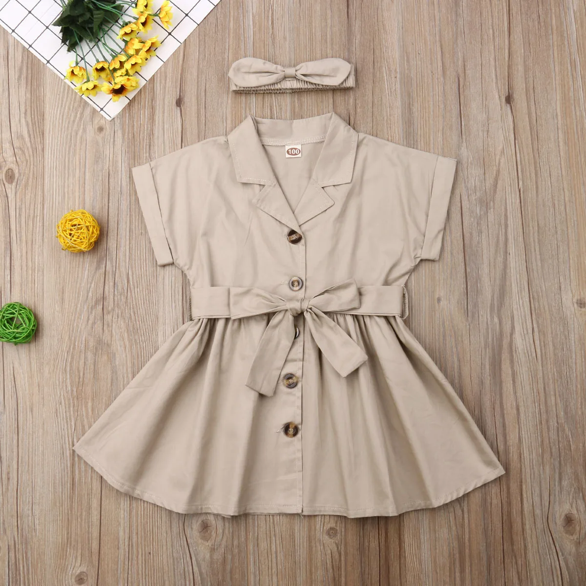 Платье для девочек однотонное ТРАПЕЦИЕВИДНОЕ с V-образным вырезом на пуговицах