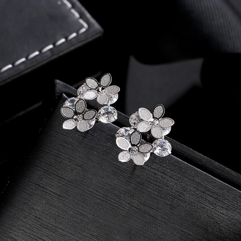 

New Fashion Round Flower Korean Women's Earrings Geometric Golden Wedding Earrings Earrings Jewelry