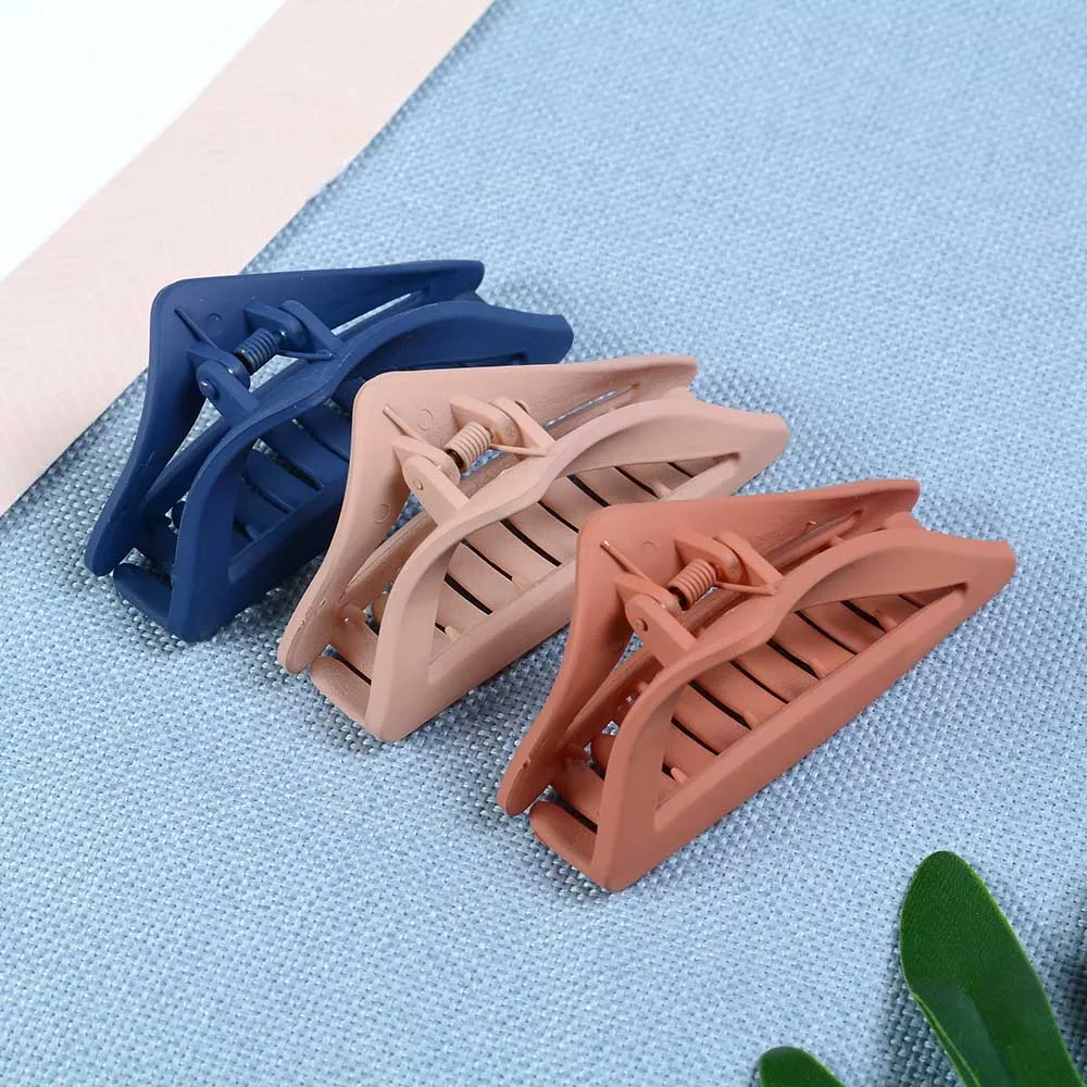 

Ins Simple Style Korean Hair Clip Sweet Wild Catch Back Shark Clip Korean Hairpin Headwear Female