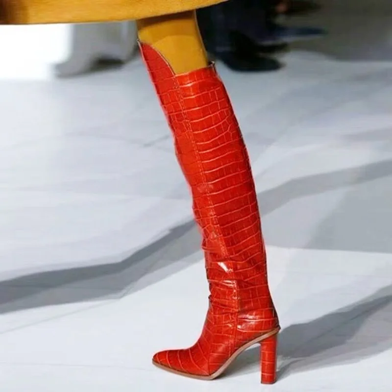 Новые модные брендовые сапоги до колена с острым носком и змеиным принтом из